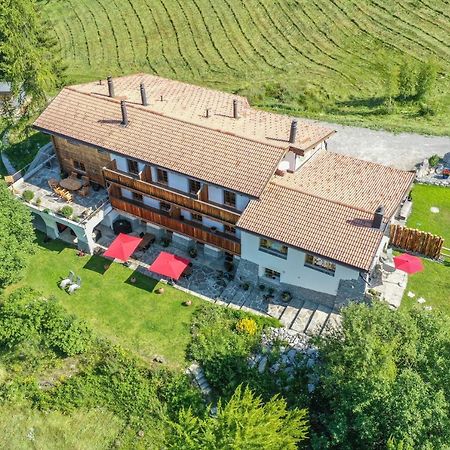 Chasa Al Battaporta Hotel Tschierv Buitenkant foto
