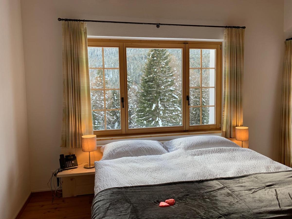 Chasa Al Battaporta Hotel Tschierv Buitenkant foto