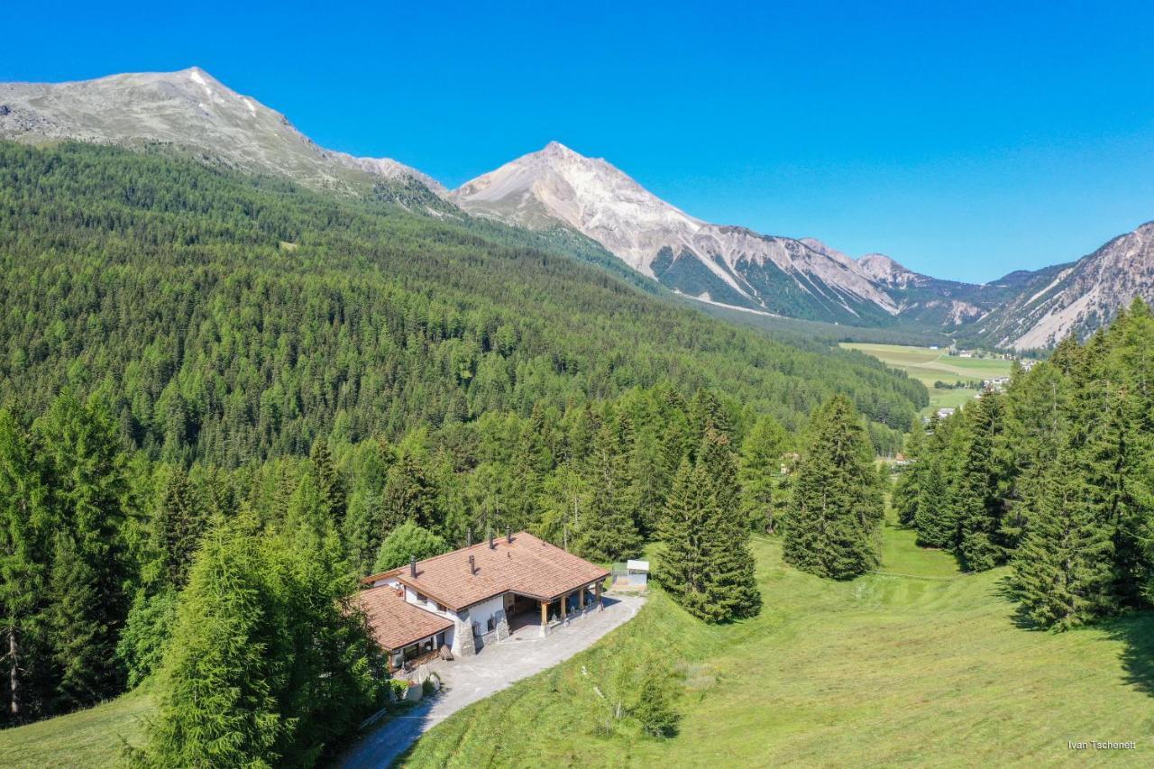 Chasa Al Battaporta Hotel Tschierv Buitenkant foto