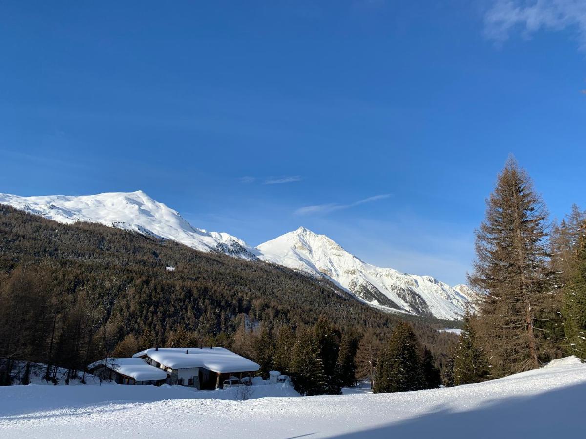 Chasa Al Battaporta Hotel Tschierv Buitenkant foto